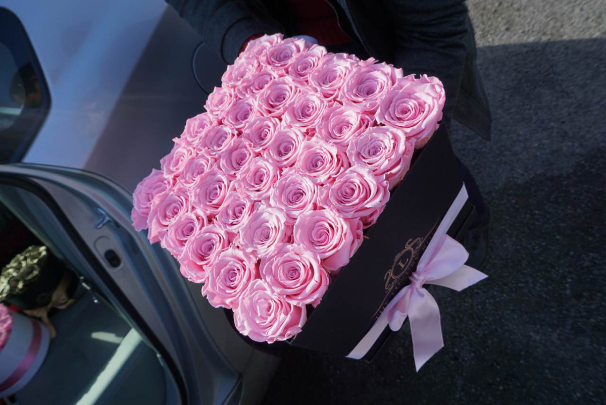 rozs Preserved Rose Arrangements & Delivery The Luxury Roses of London
